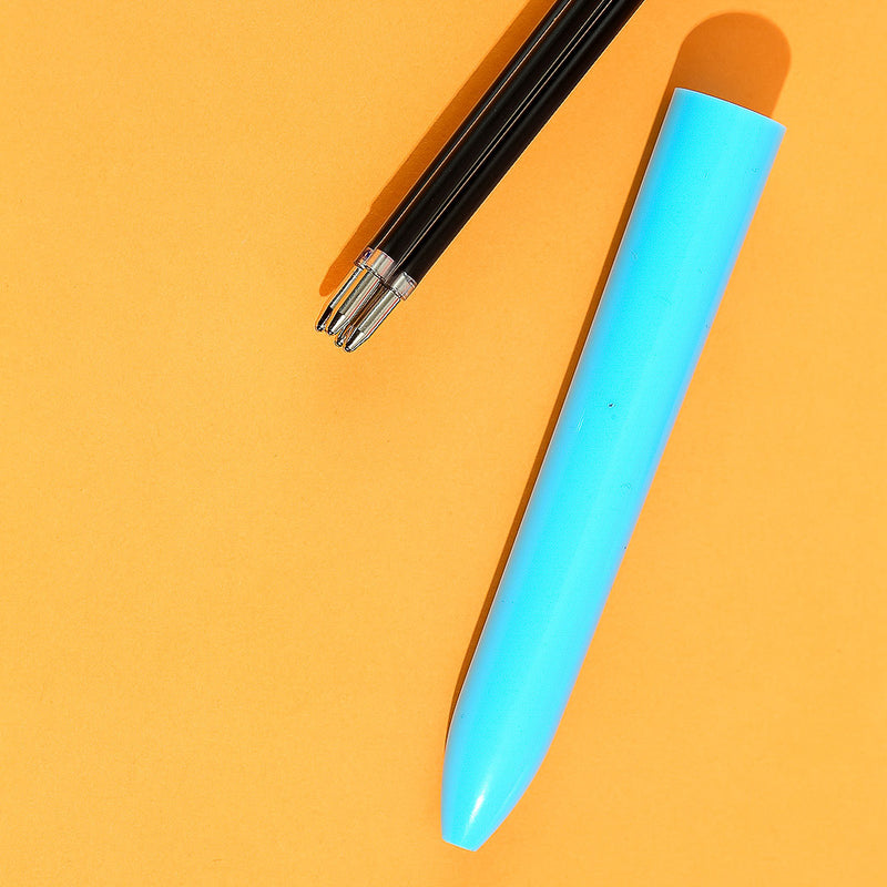Penna con 4 colori impugnatura blu