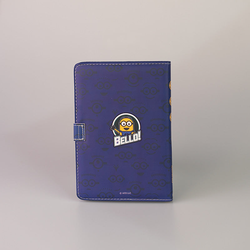 Notebook blue con disegni gialli e bianchi di Minions con 80 fogli e fibbia magnetica.