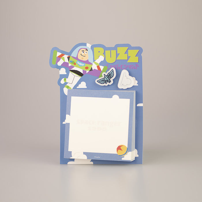 Piccolo memo Pad di Buzz della collezione Toy Story su cui prendere ntoa.